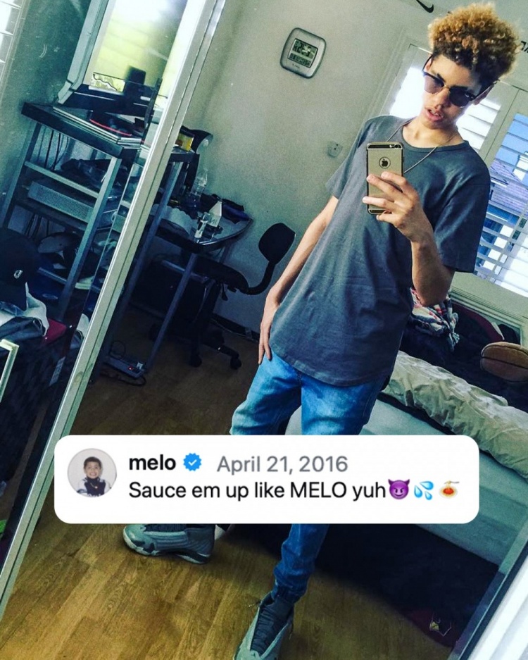 APP下载-2016年时球员们晒的照片!这年代感就像你翻看多年前的QQ空间!