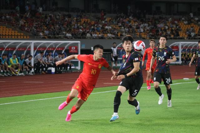 在线试玩-亚运队初定号码谭龙身披10号 方昊穿回“幸运战袍”